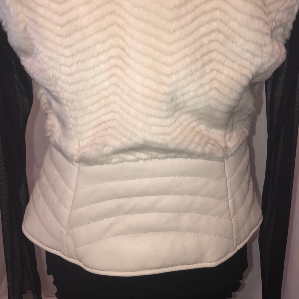 ~Glamorous~ GUESS~ Vest ~NWT ~ - Picture 13 of 15